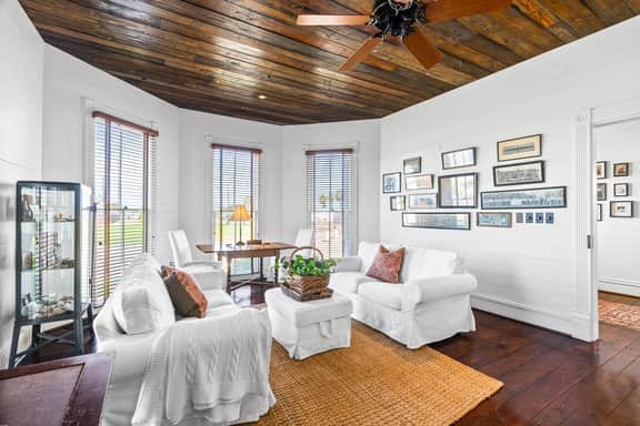 RH Wood House - Image 2